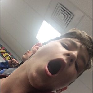 Meet your Posher, Levi